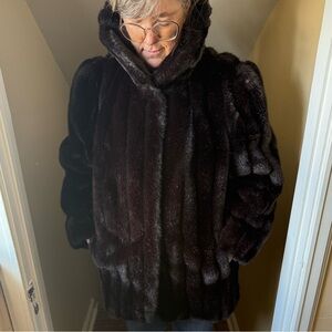 Women's Jordache faux fur dark brown coat Large vintage